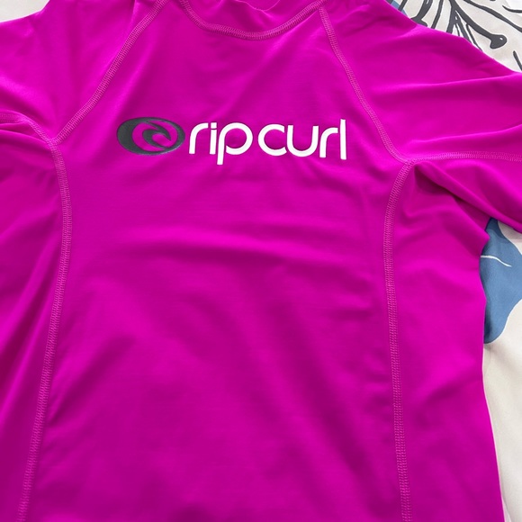 RIP CURL • Girl/Junior Pink Athletic T-Shirt • sz Large/12 - Picture 7 of 9